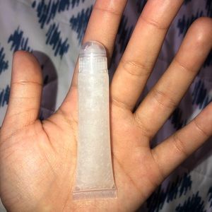 “Icy” Lipgloss